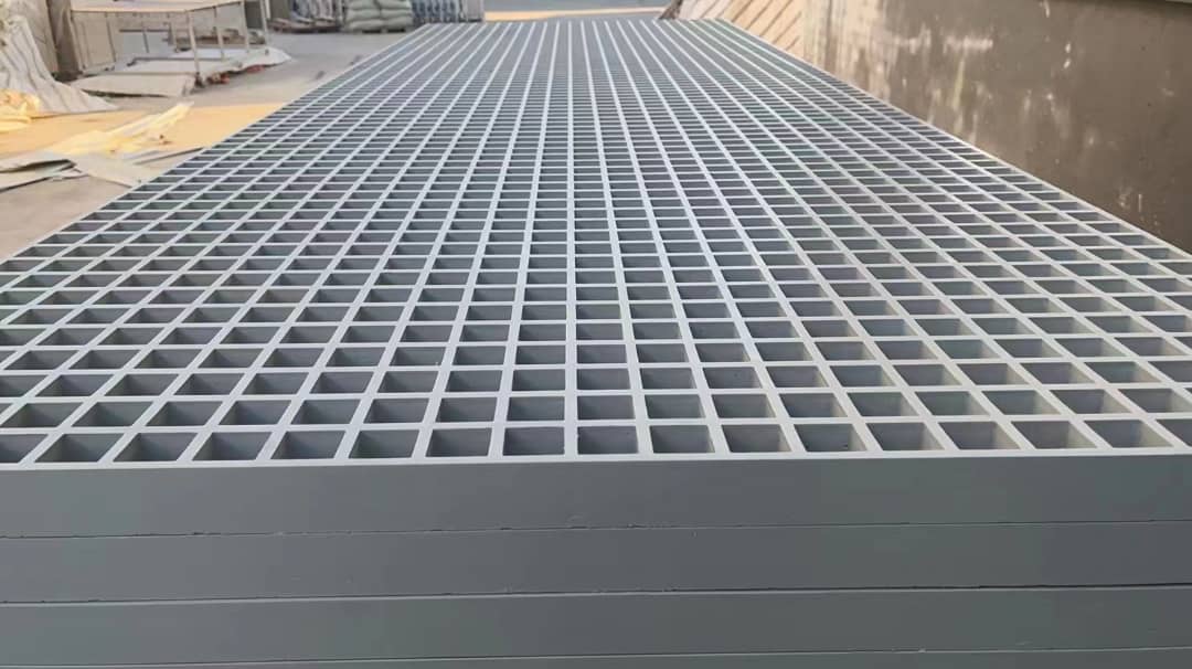 Grating Parrillas de Piso en Fibra de Vidrio